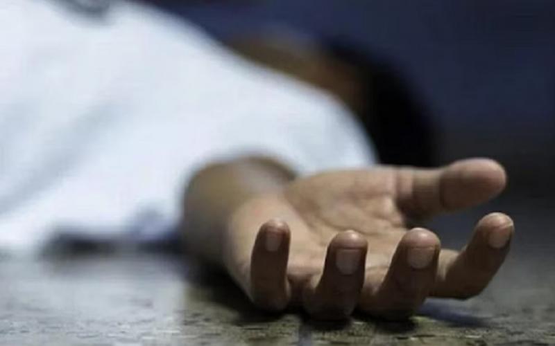 Liquor shops will not be allowed to open in the village! The villager died as soon as he said this...cg news hindi news cg big news khabargali 