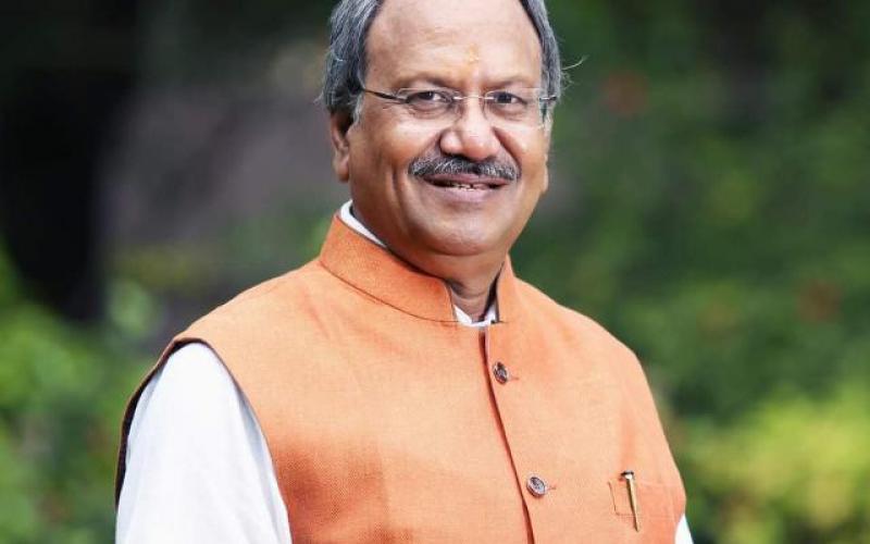 MP Brijmohan Agarwal congratulated on the landslide victory in Raipur South, Khabargali