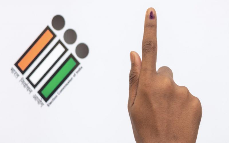   नहीं है मतदाता पहचान पत्र, तो इन 12 वैकल्पिक दस्तावेज दिखाकर कर सकते है मतदान ख़बरगली If you don't have a voter ID card, you can vote by showing these 12 alternative documents. cg news hindi news cg big news latest news cg hindi news khabrgali 