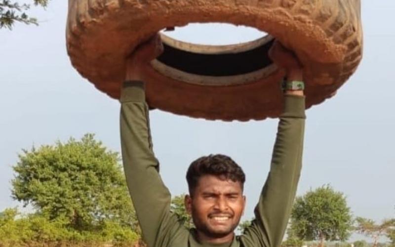 आर्मी भर्ती के दौरान युवक की हुई मौत, आखिरी राउंड कंप्लीट करते हुए आया हार्ट अटैक खबरगली Youth dies during army recruitment, heart attack while completing the last round, Khabargali  cg news hindi news latest news cg balod news khabargali