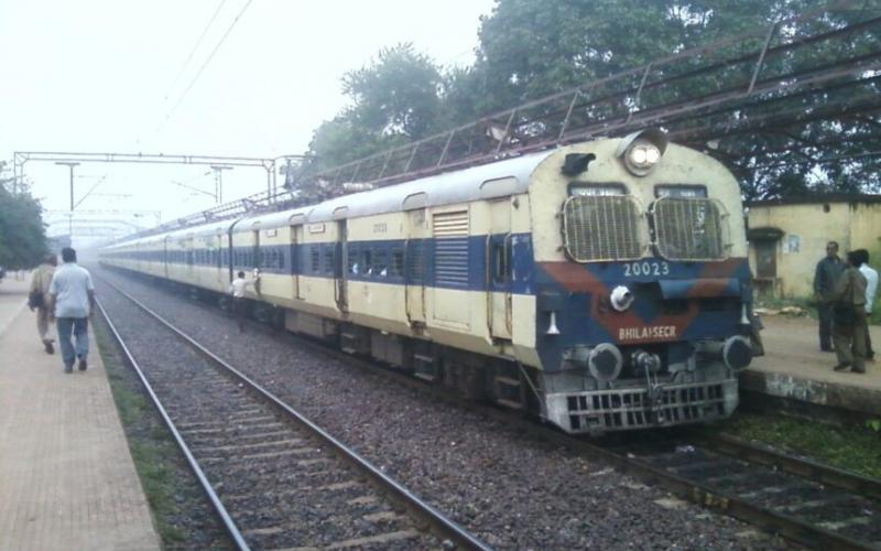  रायपुर से अभनपुर तक चलेगी 2 लोकल ट्रेन, छठ के पहले होगा शुभारंभ  2 local trains will run from Raipur to Abhanpur, will start before Chhath cg news hindi news cg big news latest news khabargali 