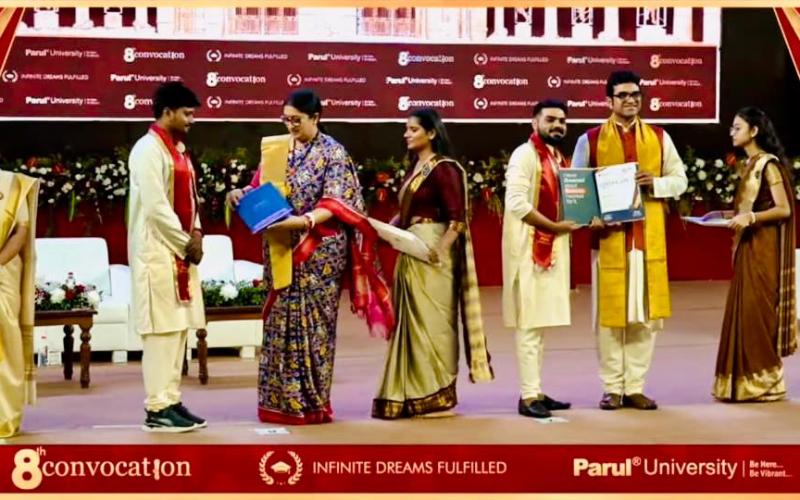 Dr Vaibhav Mishra increased the pride of Chhattisgarh, got gold medal in Gujarat, awarded in the 8th convocation of Parul University, Vadodara, Gujarat for highest merit in post-graduation course MS Surgery General Surgery, Raipur, Chhattisgarh, Khabargali