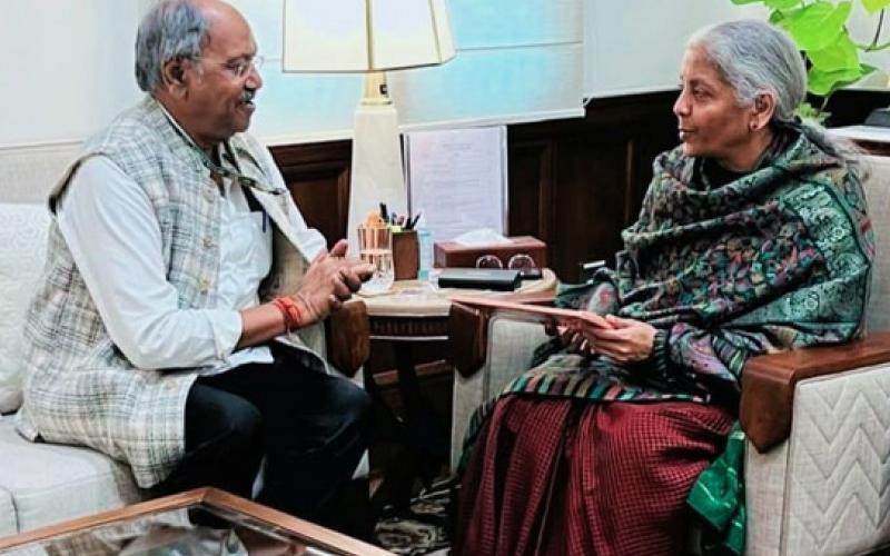MP Brijmohan Agrawal met Union Finance Minister Smt. Nirmala Sitharaman, Raipur, Chhattisgarh, KhabarGali
