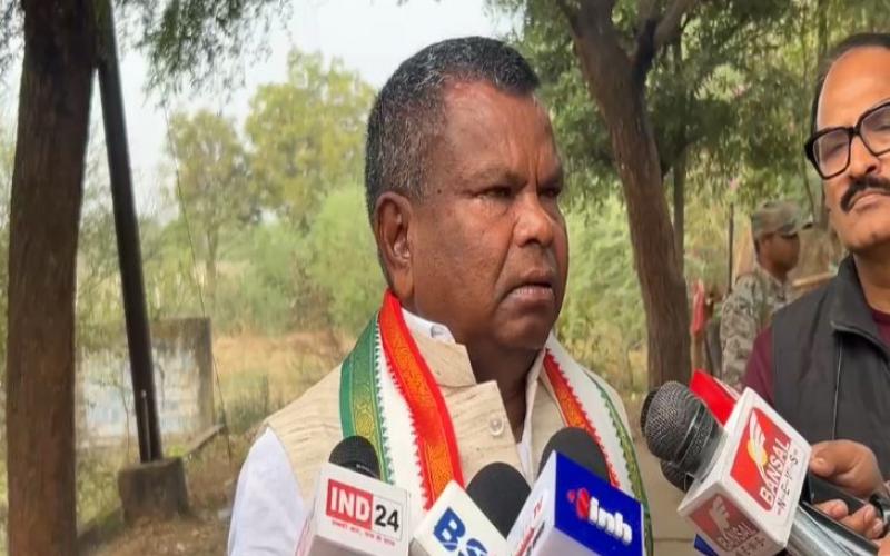 I am an illiterate man, I signed where AP Tripathi asked me to, I did not get even a single rupee, former Excise Minister Kawasi, liquor scam, Chhattisgarh, Khabargali Lakhma