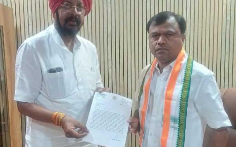 Juneja opposed Ajit-Anand Kukreja's return to Congress, sent a letter to the high command, Raipur, Chhattisgarh, Khabargali