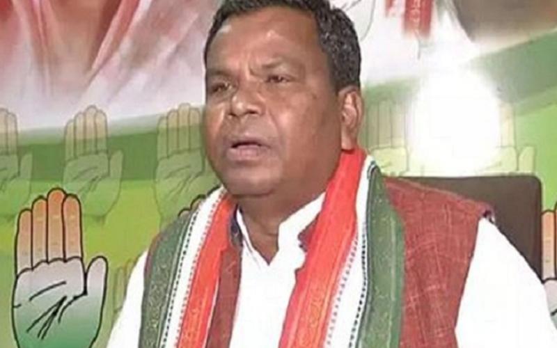  पूर्व मंत्री लखमा उनके पुत्र नहीं पहुंचे ईडी के दफ्तर, अफसर दिनभर करते रहे इंतजार खबरगली Former minister Lakhma and his son did not reach ED office, officers kept waiting for them the whole day cg news cg big news latest news khabargali 