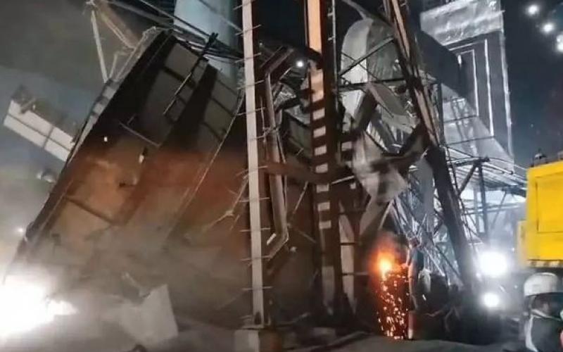 Tags  कुसुम प्लांट हादसे में अब तक रेस्क्यू ऑपरेशन जारी, 9 मजदूर की मौत, घायलों का इलाज जारी  खबरगली   Rescue operation is still going on in Kusum plant accident, 9 workers died, treatment of injured continues cg news cg big news cg hindi news cg latest news cg accident news khabargali 