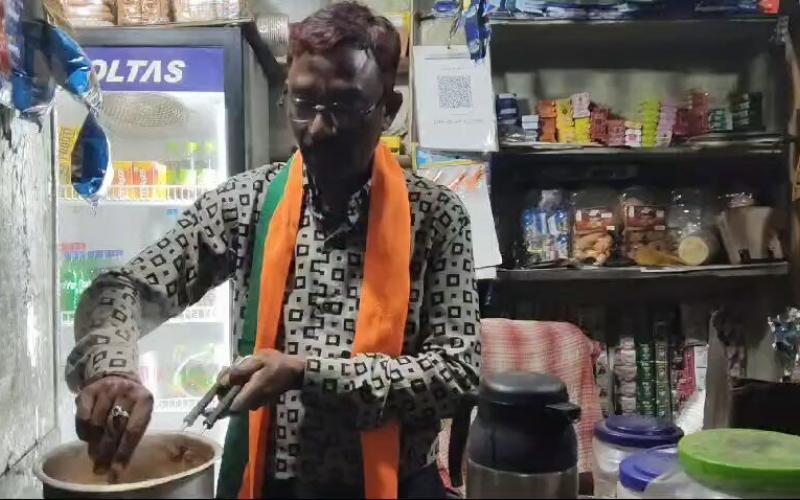 रायगढ़ में चाय बेचने वाले जीवर्धन चौहान की जबरदस्त जीत, 56311 वोटों से मिली जीत खबरगली Tremendous victory of tea seller Jeevardhan Chauhan in Raigarh, victory by 56311 votes. cg news cg hindi news cg big news latest newsKhabargali