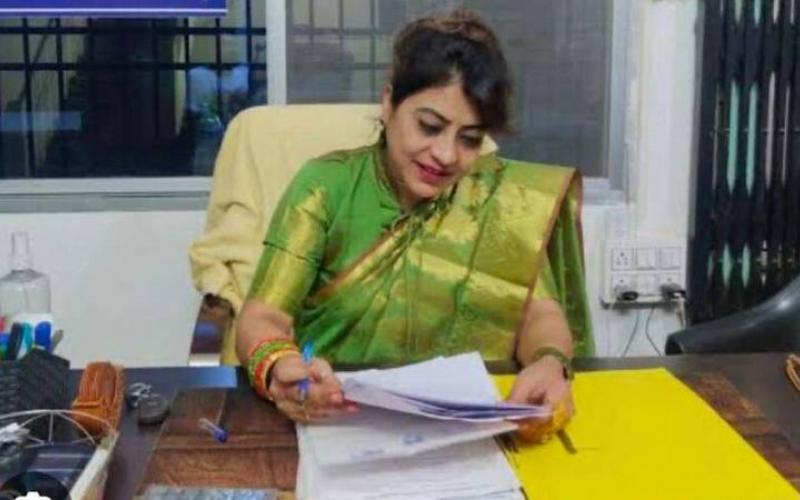 Fraud case registered against Mamta Sharma and husband Sanjay Sharma, Raipur, Khabargali