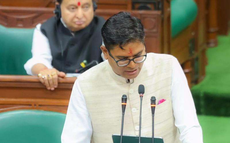 Box of gifts opened: Teachers will be recruited in Chhattisgarh, announcement of new nursing college and physiotherapy college, launch of Chief Minister Ring Road Scheme, State Capital Region Office will be established, gift of 12 new nursing colleges, gift of Metro from Raipur to Durg, Vishnudev government also brought Chief Minister Tower Scheme, Raipur, Khabargali, Say Government of Chhattisgarh