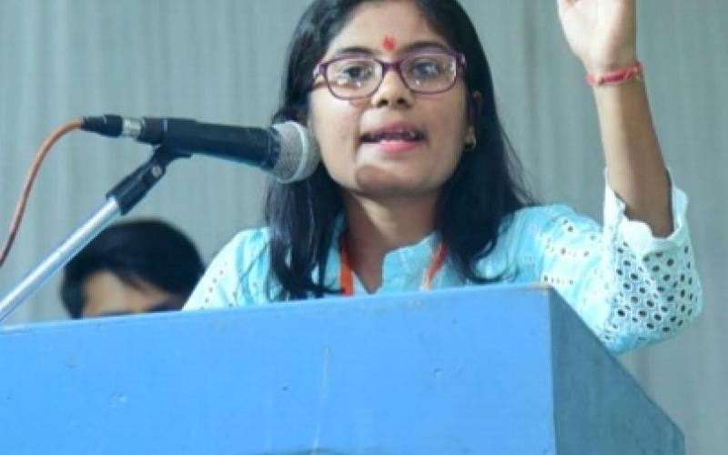 International Women's Day, Rashi Trivedi of Bhatapara was also selected in the Student Parliament in Delhi, Member of the National Executive of Akhil Bharatiya Vidyarthi Parishad, Chhattisgarh, Khabargali
