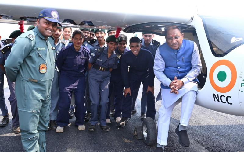 State government will make youth pilots, every possible help will be available, Chief Minister Vishnu Dev Sai inaugurated aircraft flying training in Jashpur, boosted the enthusiasm of NCC cadets, Chhattisgarh, Khabargali