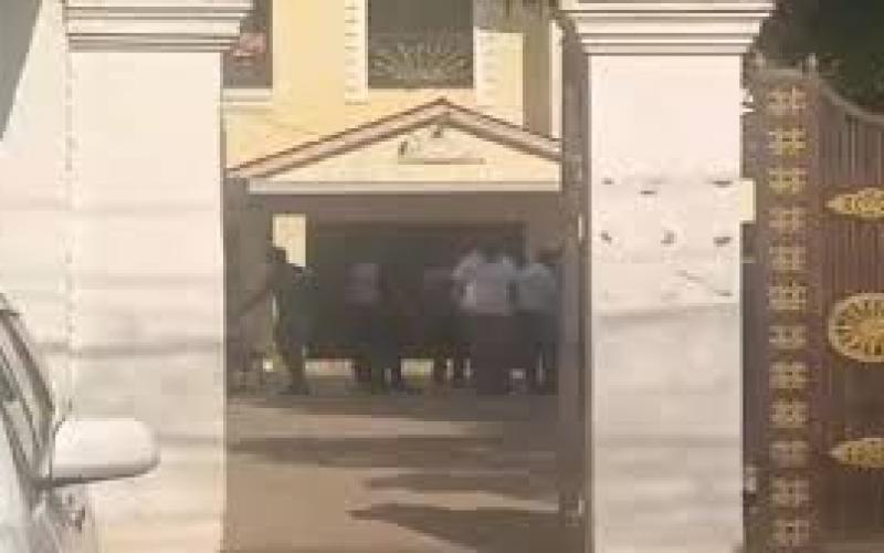 आयकर विभाग ने बस्तर में बिल्डर यहां मारी रेड,  दस्तावेज खंगाल रही टीम खबरगली Income Tax Department raids builder in Bastar, team is examining documents  cg news cg hindi news cg big news latest news khabargali  