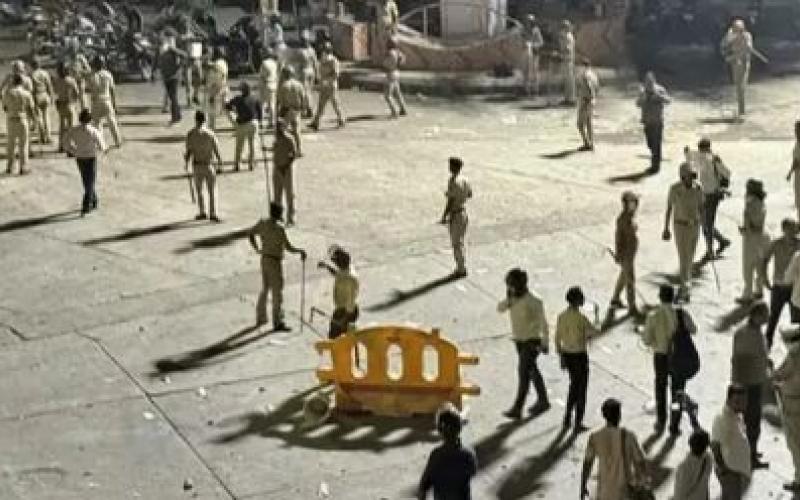 नागपुर में भड़की हिंसा, कई इलाकों में लगा अनिश्चितकालीन कर्फ्यू खबरगली Violence erupted in Nagpur, indefinite curfew imposed in many areas  latest news hindi news nagpur news khabargali