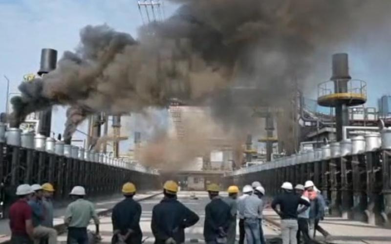 Fire breaks out in Nagarnar Steel Plant, employees in panic Jagdakpur news hindi news khabargli 