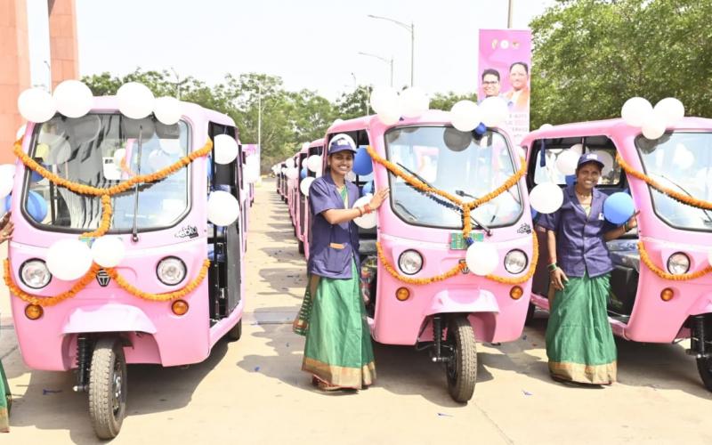 Chief Minister Vishnudev Sai inaugurated e-auto service in Nava Raipur cg news hindi News latest news khabargli 