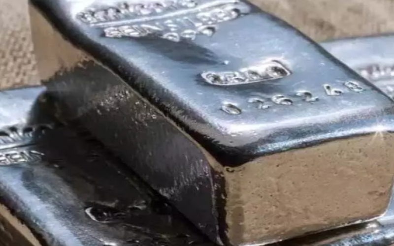 Silver worth 60 lakhs seized in Raipur, youth was carrying it on bike latest news hindi news khabargali 