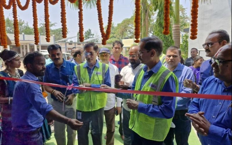 Adani Foundation inaugurates newly built sports complex in Raigarh, sports training will be provided to rural sports talents and 50 girls from 17 villages are taking training, Chhattisgarh, Khabargali