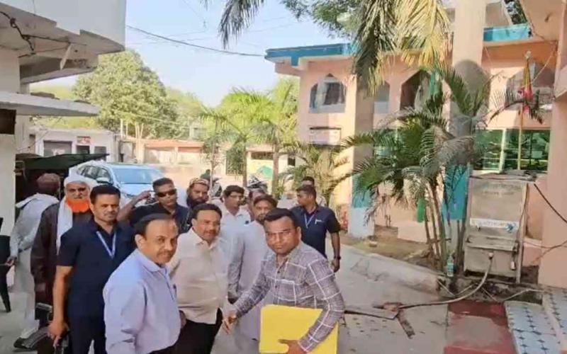  A 10-member team reached Raipur to inspect the Waqf property, sending notices to the occupants cg news cg big news cg hindi news cg latest news cg big news hindi news raipur news khabargali 
