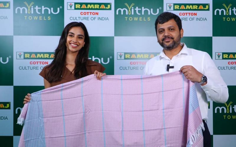 Bamboo towel made from bamboo pulp in the market, Raipur, Chhattisgarh, Khabargali