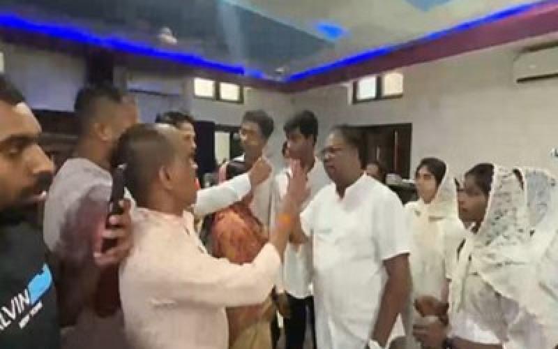Allegation of conversion under the guise of prayer meeting, demand to close the church latest news hindi News khabargali 