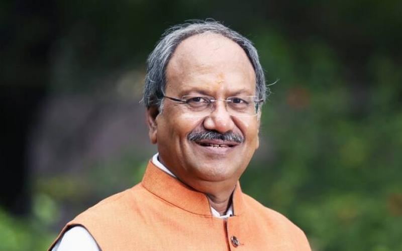 Former Culture Minister and Raipur Lok Sabha MP Brijmohan Agarwal, senior singer artist Sharad Agarwal, Chhattisgarh, Khabargali came forward for the artists for the pending payment in the Culture Department
