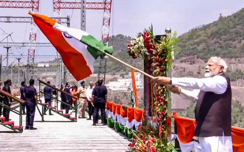 PM Narendra Modi inaugurated Chenab Bridge and Anji Bridge, flagged off Vande Bharat… latest news hindi news big news pm modi  khabargali 