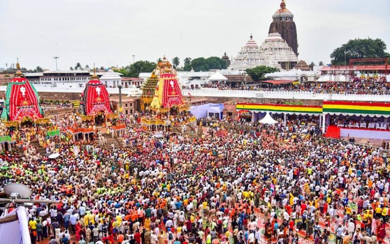 Stampede during Rath Yatra in Puri, three dead, more than 50 people injured Hindi news latest news big News khabargali 