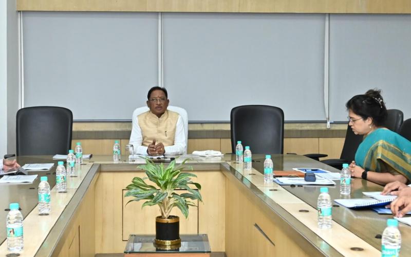 Chief Minister reviewed the works of Electronics and Information Technology Department, set a target of 5000 mobile towers Chhattisgarh news hindi news Raipur news khabargali 