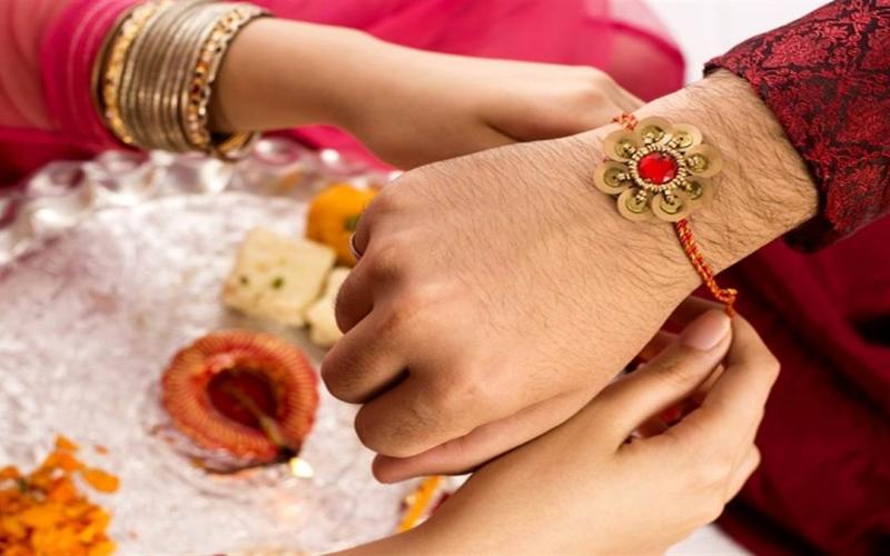 This time Bhadra will not be there on Rakshabandhan, sisters will be able to tie Rakhi to their brothers the whole day Latest news hindi news big News khabargali 