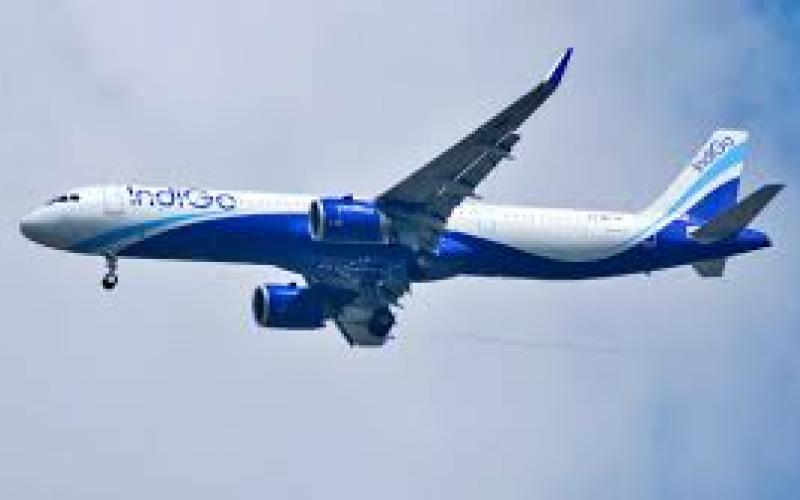 Indore flight reached Raipur 3 hours late, there was indication of fault in the wheels Chhattisgarh news cg hindi News latest news big news khabargali 