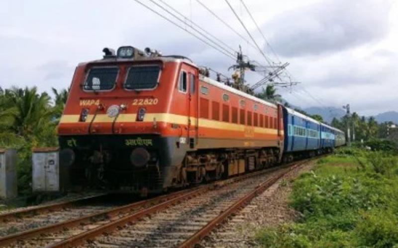 Railway passengers will face trouble once again, 26 trains will be canceled in August, see the full list latest news Raipur News hindi News Big news khabargali 