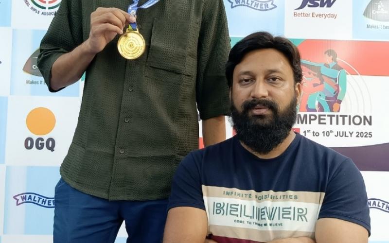 Ayan Khwaja made Chhattisgarh proud by winning the gold medal in the 50m rifle prone event at the India Open National 2025, Bhilai's shooting coach Neeraj Nikhil Simon is a resident of Saddu Avinash Capital Home, whose father Afroz Khwaja International Human Rights Protection Commission, Raipur, Chhattisgarh, Khabargali