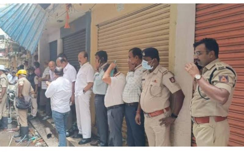 A massive fire broke out in a four-storey building, five people including four members of a family from Rajasthan died hindi News big News latest News khabargali 