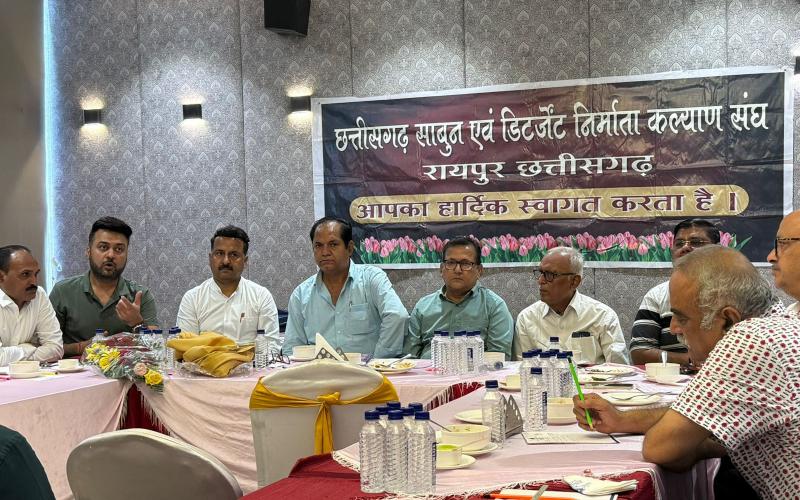 From September 22, it is mandatory to write the new MRP rate along with the old MRP rate on the products - CA Chetan Tarwani, Raipur, Chhattisgarh, Khabargali