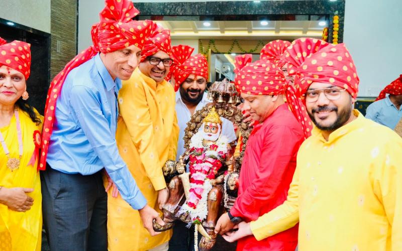 On the occasion of Agrasen Jayanti, Chhattisgarhi Agrawal Samaj organized a grand procession after offering prayers, Raipur, Chhattisgarh Khabargali