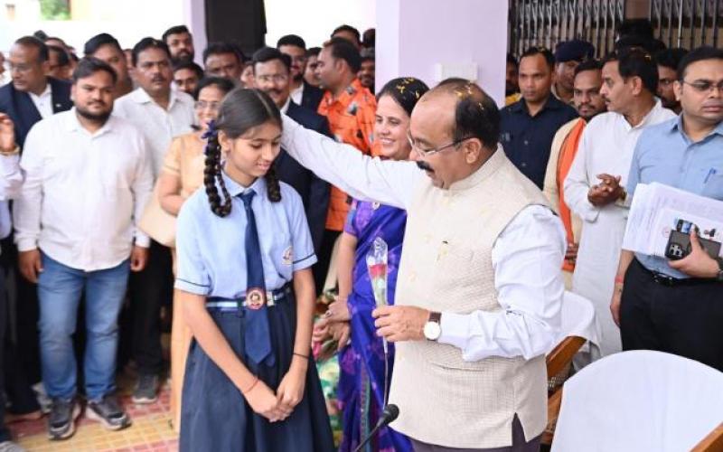 Girls who pass class 10th and 12th will get Rs 30,000 for further studies, Deputy Chief Minister and Public Works Minister Arun Saw, Raipur, Chhattisgarh, Khabargali