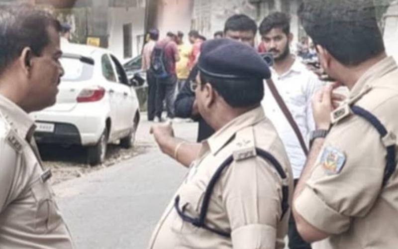 30 lakhs looted from a Jharkhand businessman in broad daylight, crime was committed by pouring chilli powder in his eyes  hindi News big news latest News khabargali 