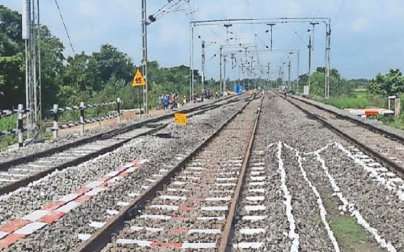 Relief for passengers, Dhamtari to Raipur rail service to resume soon, separate train to run for goods hindi News latest News hind khabargali 