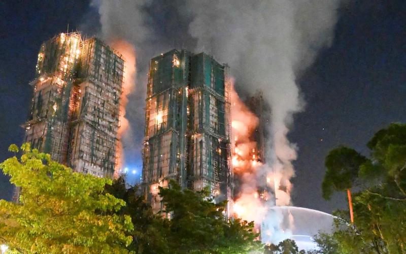Hong Kong fire: 128 people have died so far, and more than 250 are missing. Hindi news big News khabargali 