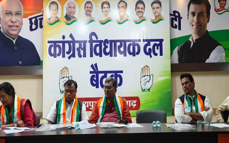 Leader of Opposition Mahant said in the meeting of Congress Legislature Party – boycott of the Assembly on 14th December, raised tough questions on the 2 years of the government, Raipur, Khabargali