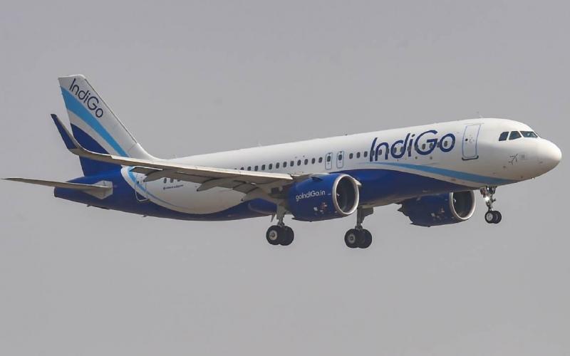 Bomb threat on IndiGo flight to Hyderabad, diverted to Ahmedabad hindi News latest news big News khabargali 