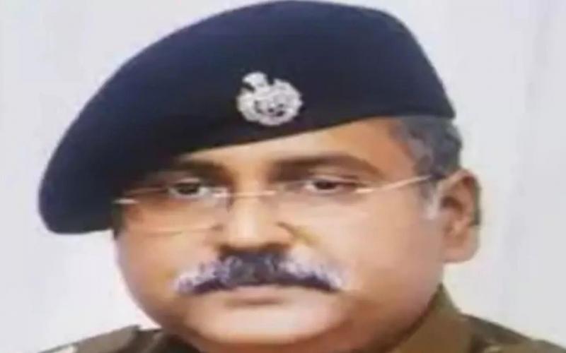 Senior IPS officer Prakhar Pandey dies of heart attack, police department mourns hindi News latest News khabargali 