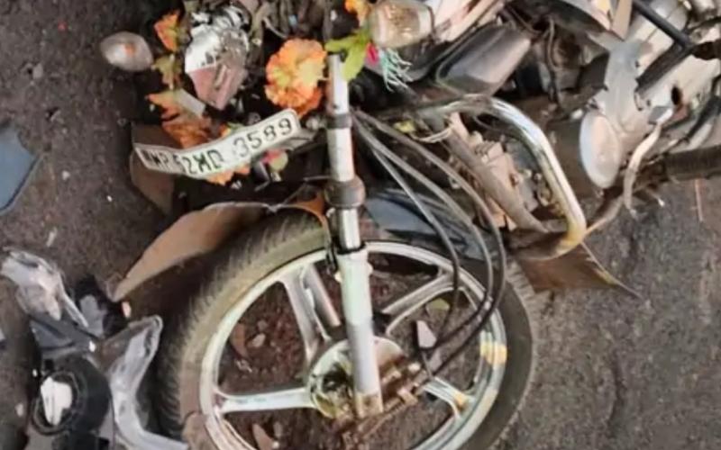Uncle and nephew die in a road accident after a pothole caused the bike to lose balance.