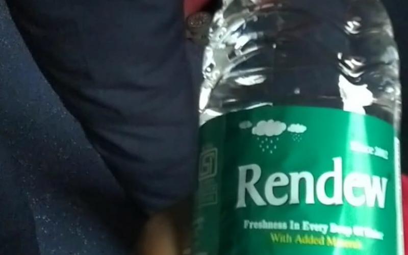 Indian Railways sidelines 'Rail Neer', 'Rendew' thrives in illegal trade: Contractors' arbitrary practices are taking a heavy toll on passengers' health and the government exchequer.  A special report by Khabargali, Exclusive, Raipur, Khabargali