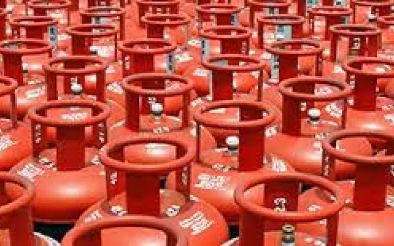 LPG Cylinder के दाम में 111 रुपये तक बढ़ोतरी, आज से ही नए रेट लागू खबरगली LPG cylinder prices hiked by up to Rs 111, new rates effective today New delhi hindi news khabargali 