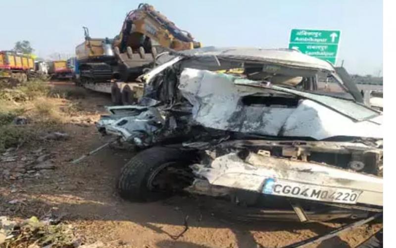 Tragic accident at 2 am on Raipur-Ratanpur highway, trailer hits Scorpio, 4 dead, 1 seriously injured bilaspur chhattisgarh khabargali 