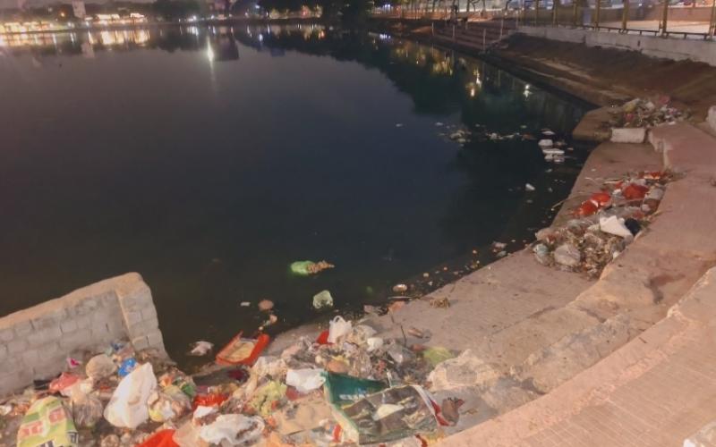 Marine Drive or 'Garbage Drive'? A hunger for order has robbed Raipur of its tranquility. A ground report on the public's tax waste and its plight. 'Marine Drive', the heart of Raipur, is now Telibandha Lake, Chhattisgarh khabargali 