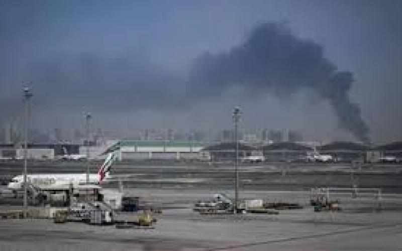 Iran fires two drones at Dubai International Airport, injuring four people, including an Indian. hindi news big news khabargali 