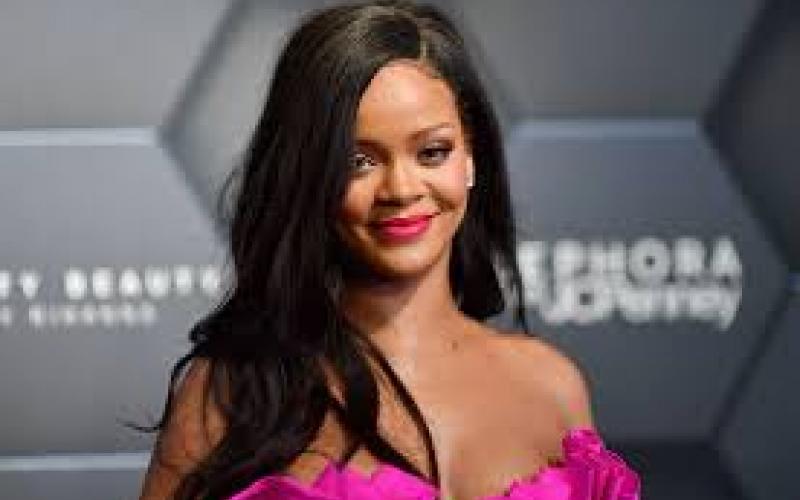 10 rounds of firing took place at American pop singer Rihanna's home, creating panic in the area.